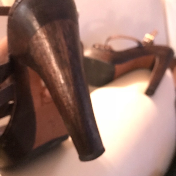 Bebe - Picture 3 of 3